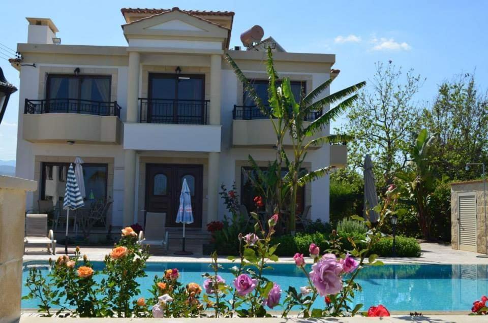 Dora' S Villa 아르가카 외부 사진