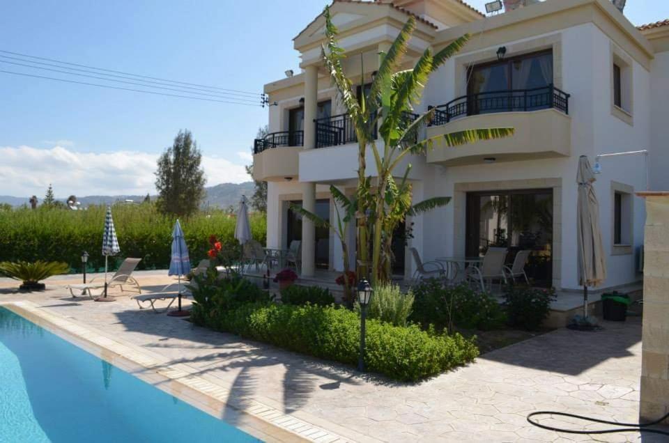Dora' S Villa 아르가카 외부 사진